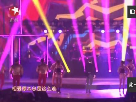 大歌燈光璀璨上海新天地2018跨年演唱會(huì)（轟天炮現(xiàn)場(chǎng)視頻）